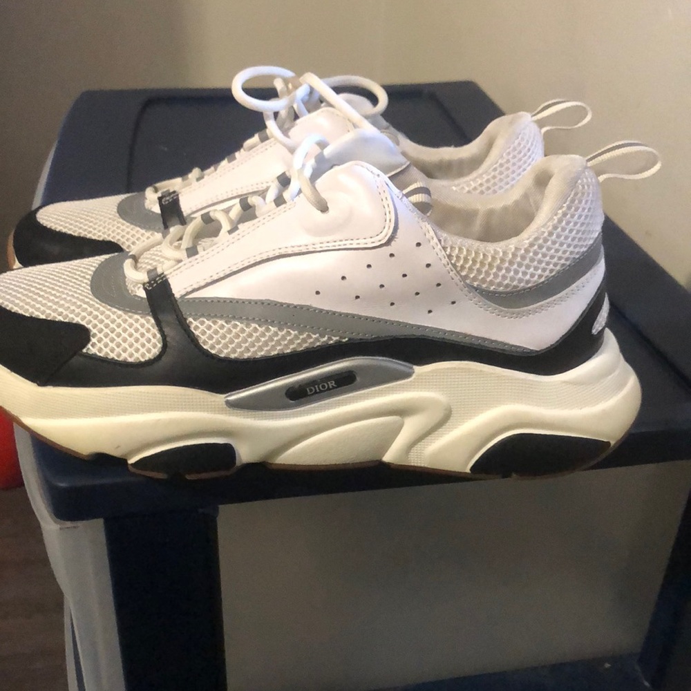 I’m selling some dior they where giving to me as a gift only wore one time.